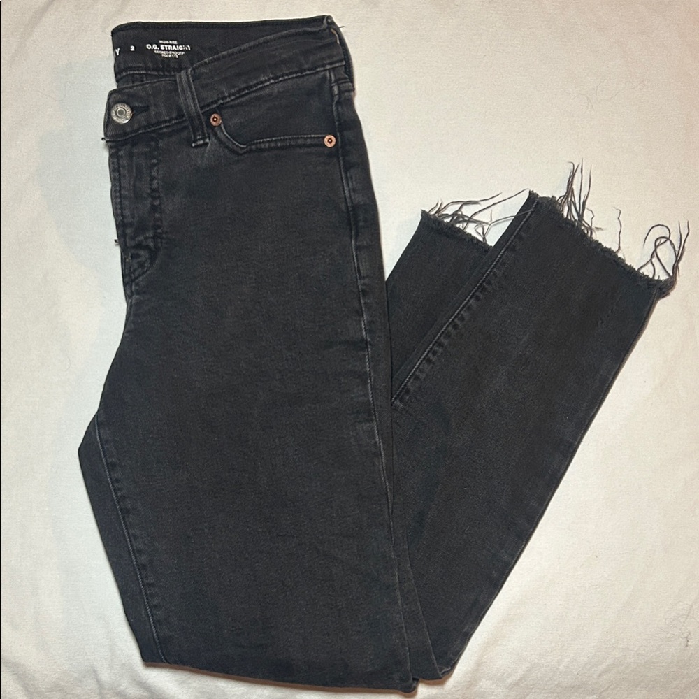 Old Navy Women's Black Frayed Hem Jeans